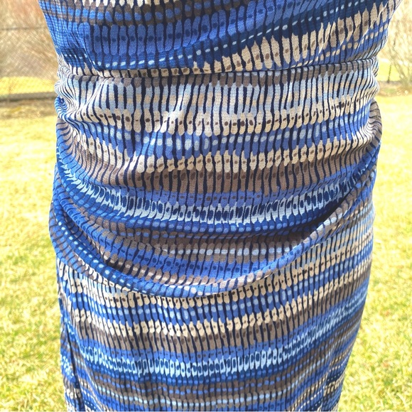 ZERO Geometric Print Dress - Picture 8 of 16